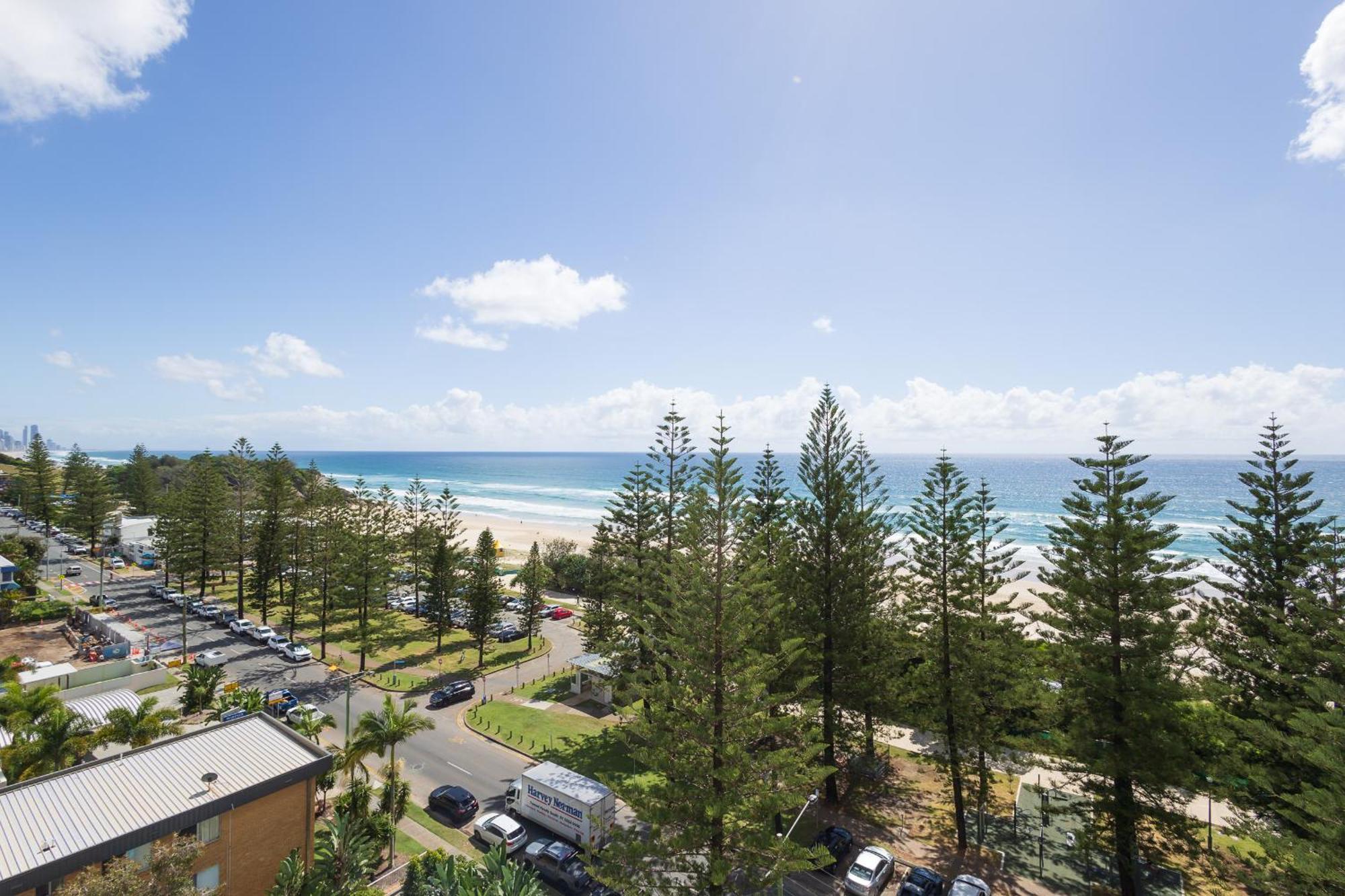 Burleigh Surf 4*